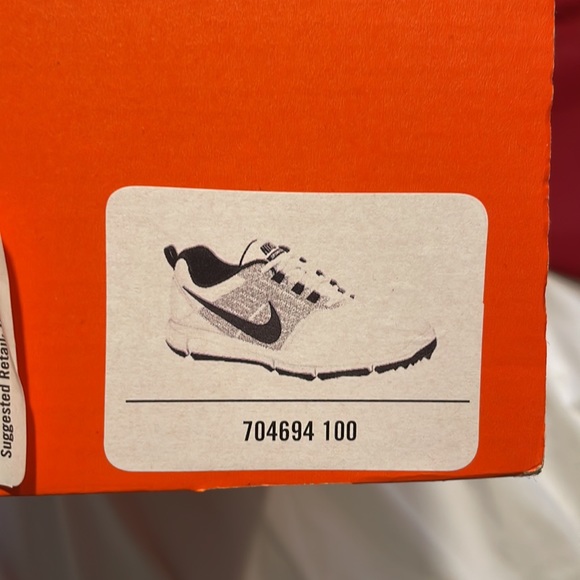 Nike golf shoes - Picture 3 of 4